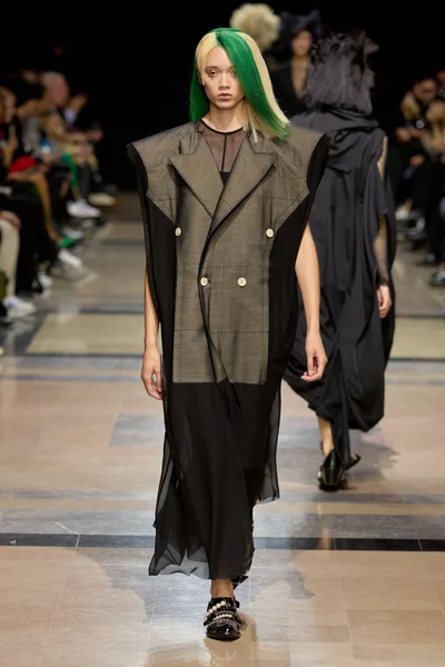 Look 23